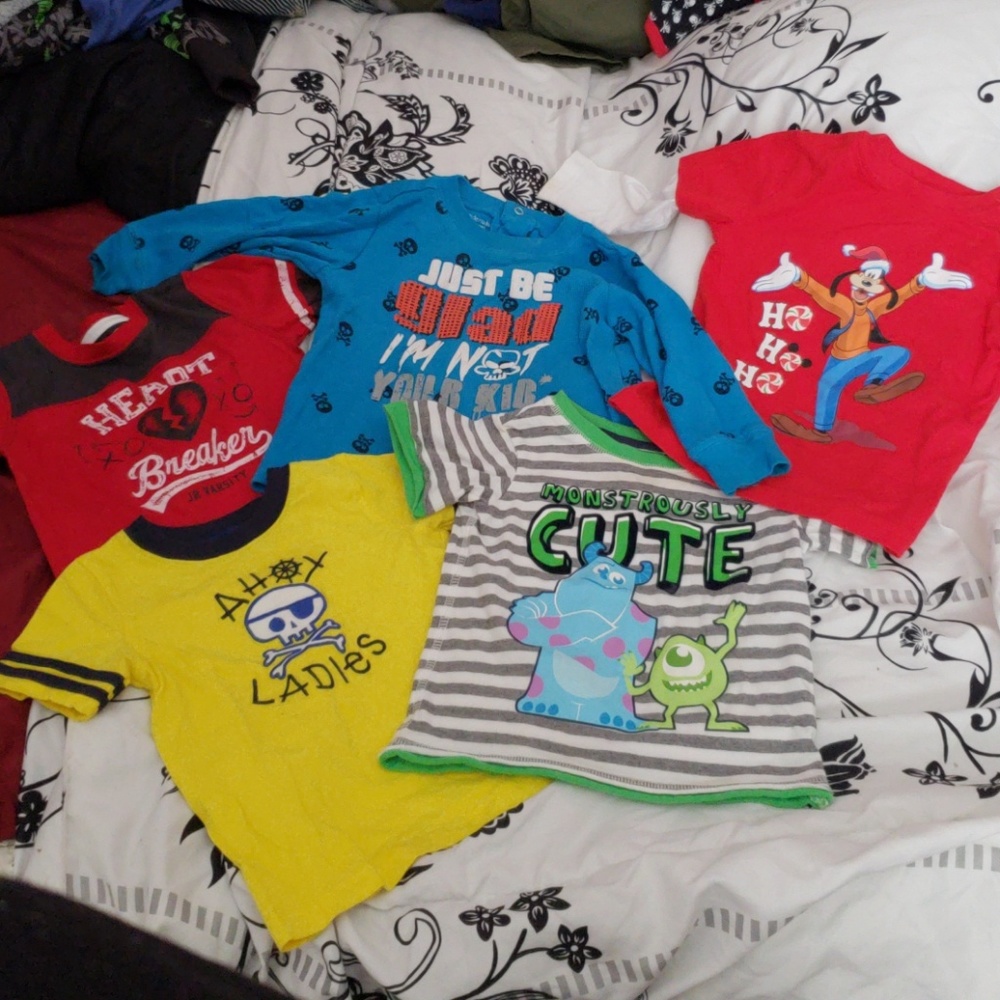 Lot of 5 Boys 18m shirts short and long sleeved